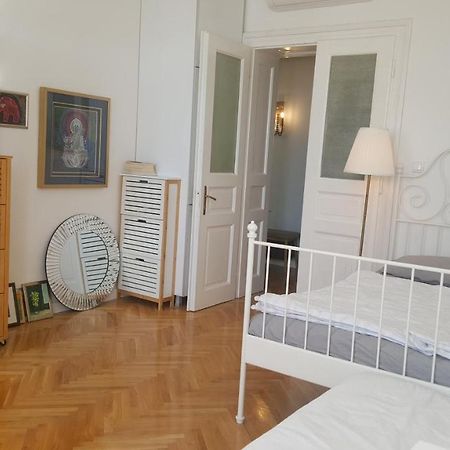 Room Next To Porto Montenegro Tivat Exterior foto